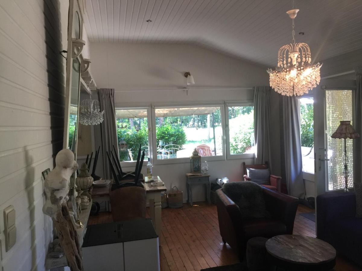Chalet Sint Barbara Zutendaal Εξωτερικό φωτογραφία